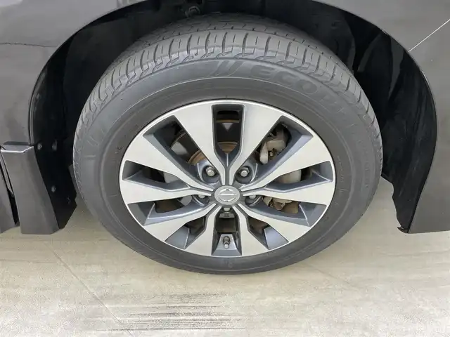 日産 セレナ 岡山県 2016(平28)年 8.9万km ダイヤモンドブラック 純正９インチナビ　(MM516D-L)/【CD/DVD/BT/USB/フルセグ】/純正フリップダウン　/全周囲カメラ　/パーキングアシスト/ビルトインＥＴＣ　/ＬＥＤヘッドライト　/クルーズコントロール　/ドライブレコーダー　前/デジタルインナーミラー　/コーナーセンサー　前後/アイドリングストップ/禁煙車/オートブレーキホールド/踏み間違い防止