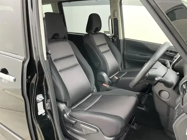 日産 セレナ 岡山県 2016(平28)年 8.9万km ダイヤモンドブラック 純正９インチナビ　(MM516D-L)/【CD/DVD/BT/USB/フルセグ】/純正フリップダウン　/全周囲カメラ　/パーキングアシスト/ビルトインＥＴＣ　/ＬＥＤヘッドライト　/クルーズコントロール　/ドライブレコーダー　前/デジタルインナーミラー　/コーナーセンサー　前後/アイドリングストップ/禁煙車/オートブレーキホールド/踏み間違い防止