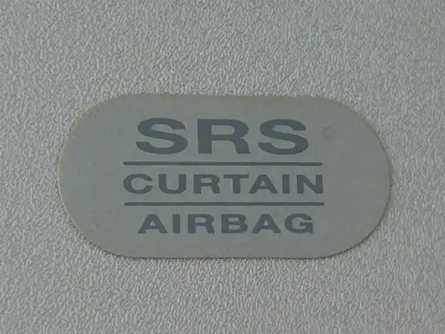 日産 セレナ ハイウェイスター Vセレクション 静岡県 2018(平30)年 8.1万km ブリリアントホワイトパール 8人乗り/純正7型ナビ/（FM/AM/Bluetooth/CD/SD/iPod）/全周囲カメラ/両側電動ドア/パーキングアシスト/ETC/クルーズコントロール/LEDライト/オートライト/純正ドライブレコーダー/前後コーナーセンサー/カーテンエアバッグ/純正16AW