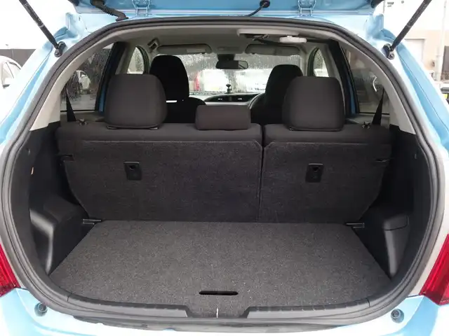 トヨタ ヴィッツ ジュエラ 山形県 2015(平27)年 8.2万km クールソーダメタリック 衝突軽減/ワンオーナー/カーオーディオ CD USB AUX AM/FM/オートライト/14インチアルミ/アイドリングストップ/電動格納ウィンカーミラー/純正フロアマット/スマートキー