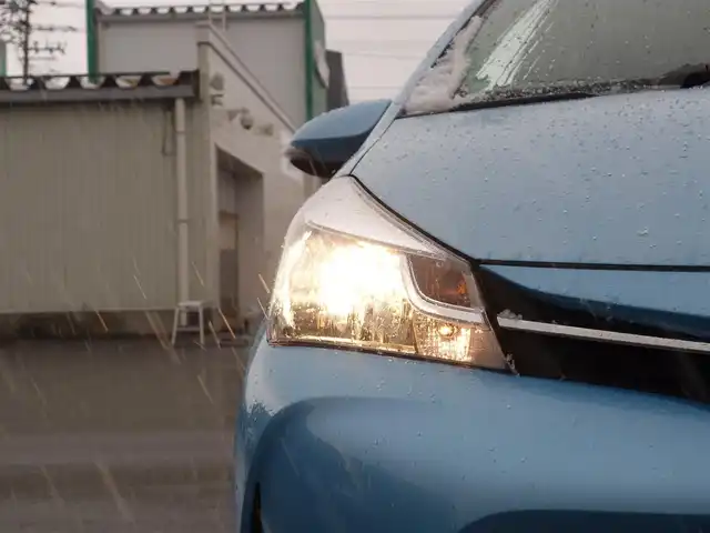 トヨタ ヴィッツ ジュエラ 山形県 2015(平27)年 8.2万km クールソーダメタリック 衝突軽減/ワンオーナー/カーオーディオ CD USB AUX AM/FM/オートライト/14インチアルミ/アイドリングストップ/電動格納ウィンカーミラー/純正フロアマット/スマートキー