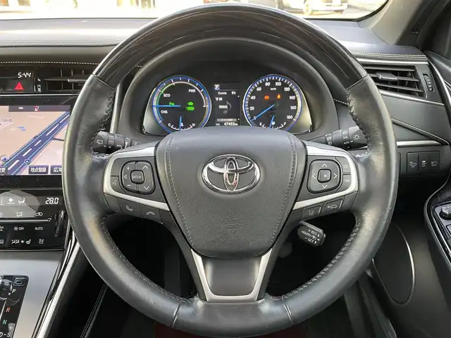 トヨタ ハリアー ハイブリッド プログレス メタル&レザーP 道北・旭川 2018(平30)年 4.8万km ホワイトパールクリスタルシャイン ワンオーナー/フルタイム4WD/ダブルサンルーフ/JBLサウンドシステム/ブラックレザーシート/パワーテールゲート/プリクラッシュセーフティ/レーンデパチャーアラート/レーダークルーズコントロール/インテリジェントソナー/オートハイビーム/全方位カメラ/パノラミックモニター/フルセグ・Bluetooth/ウッドコンビハンドル/前席パワーシート（D席メモリ）/前席エアーシート・ヒーター/リアフォグライト/LEDヘッドライト/LEDデイライト/ビルトインETC/保証書・取説/社外アルミ付きサマータイヤ積み込み(235/55R18)