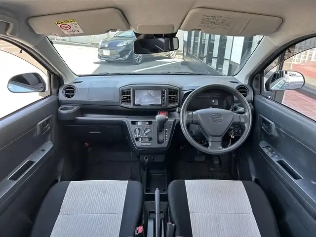 ダイハツ ミラ イース L SAⅢ 佐賀県 2017(平29)年 4.2万km スカイブルーメタリック ワンオーナー/スマートアシストIII/コーナーセンサー/バックカメラ/フルセグTV/ヘッドライトレベライザー/スペアキー×１/取扱説明書/保証書