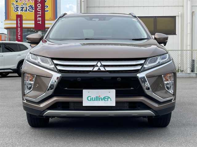 三菱 エクリプス クロス G 群馬県 2018(平30)年 2.1万km ブロンズメタリック 安全装備/・衝突軽減ブレーキ/・横滑り防止/・レーンキープアシスト/・クリアランスソナー/・クルーズコントロール/・オートライト/・オートマチックハイビーム/ディーラーナビ/・AM/FM/Bluetooth/・CD/DVD/MSV/・フルセグTV/USB/ヘッドアップディスプレイ/ETC/電動パーキング/オートホールド/パドルシフト/LEDヘッドライト/フォグランプ/純正フロアマット/ドアバイザー/プッシュスタート/スマートキー