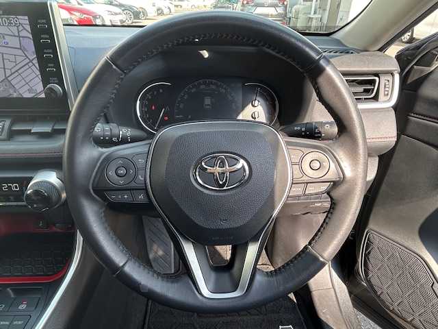 トヨタ ＲＡＶ４ アドベンチャー オフロードPKG 青森県 2020(令2)年 4.3万km グレーメタリック スペアキー/フロントTRDエアロ/TRDフォグライト/TRDラゲッジマット/ルーフレール/純正トノカバー/ブラインドスポッドモニター/Bluetooth接続/オートマチックハイビーム/レーンアシスト/横滑り防止装置/プッシュスタート/100V電源/スタッドレスタイヤ/ETC/スマートキー/取扱説明書/保証書/ナビ取扱説明書