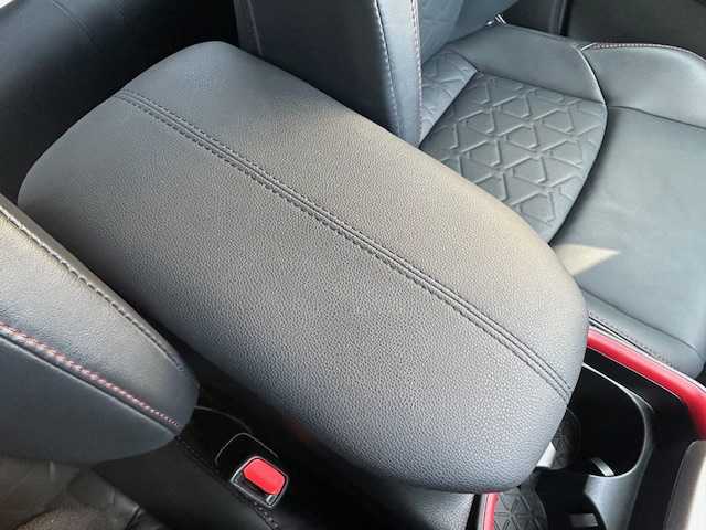 トヨタ ＲＡＶ４ アドベンチャー オフロードPKG 青森県 2020(令2)年 4.3万km グレーメタリック スペアキー/フロントTRDエアロ/TRDフォグライト/TRDラゲッジマット/ルーフレール/純正トノカバー/ブラインドスポッドモニター/Bluetooth接続/オートマチックハイビーム/レーンアシスト/横滑り防止装置/プッシュスタート/100V電源/スタッドレスタイヤ/ETC/スマートキー/取扱説明書/保証書/ナビ取扱説明書