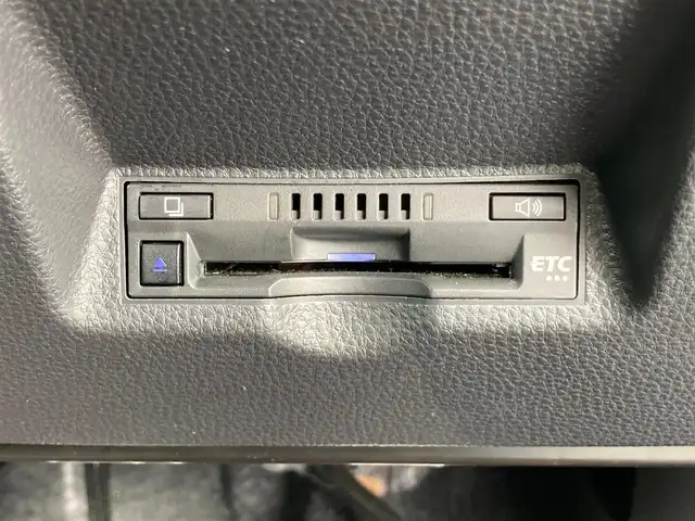 トヨタ ＧＲヤリス RZ 静岡県 2021(令3)年 5.1万km プラチナホワイトパールマイカ 純正ディスプレイオーディオナビ/　AM FM Bluetooth USB AppleCarPlay AndroidAuto/ビルトインETC/LEDオートヘッドランプ/GRロゴ入りレッドブレーキキャリパー/4WDターボ/革巻きステアリング/ステアリングスイッチ/スマートキー＆プッシュスタート/アイドリングストップ/GRエアロ/6速MT/フルセグTV/純正18インチアルミホイール