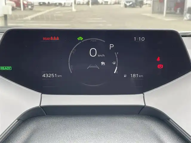 トヨタ プリウス Z 佐賀県 2023(令5)年 4.4万km プラチナホワイトパールマイカ モデリスタエアロ/純正12.3インチディスプレイオーディオ(ナビ機能・前後ドライブレコーダー機能付)/・フルセグTV/AM/FM/USB/Bluetooth/パノラミックビューモニター/ビルトインETC2.0/アドバンストパーク/デジタルインナーミラー/パワーバックドア(予約ロック機能付)/100V電源/電子パーキングブレーキ/・AUTO HOLD機能/置くだけ充電/黒レザーシート(合皮)/D席メモリー機能付パワーシート/DN席シートヒーター/シートベンチレーション/ISOFIX対応/革巻きステアリング/ステアリングヒーター/ステアリングリモコン/純正19インチアルミホイール/純正LEDヘッドライト/・オートマチックハイビーム/純正フロアマット/純正ドアバイザ―/新車保証書/取扱説明書/スペアキー１本/トヨタセーフティセンス/・レーダークルーズコントロール/・レーンディパーチャーアラート/・プリクラッシュセーフティ/・ブラインドスポットモニター/・クリアランスソナー/・リヤクロストラフィックアラート/・プロアクティブドライビングアシスト/・安心降車アシスト