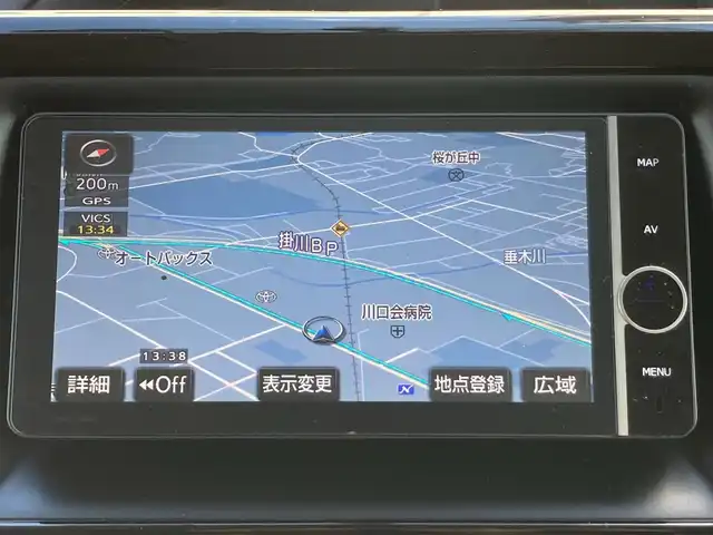 トヨタ ノア X 静岡県 2014(平26)年 4.4万km ホワイトパールクリスタルシャイン 純正HDDナビ(NHZD-W62G)/　AM FM CD DVD Bluetooth/ドライブレコーダー/LEDオートヘッドライト/ステアリングスイッチ/社外15インチアルミホイール/スマートキー＆プッシュスタート/MTモード付AT/リアサンシェード/アイドリングストップ/フルセグTV/ビルトインETC/バックモニター/両側パワースライドドア