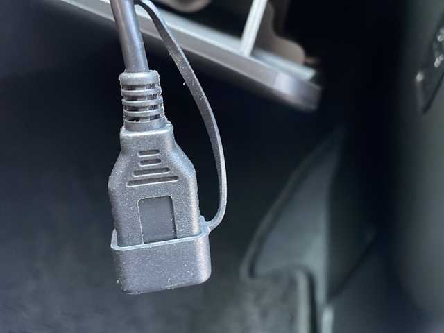 三菱 デリカＤ：２ カスタムHV　MV 福島県 2017(平29)年 1.6万km ピュアホワイトP 純正ナビ フルセグTV バックモニター プリップダウンモニター ETC 両側パワースライドドア　クルーズコントロール 純正マット 車線逸脱警報 横滑り防止 衝突被害軽減 取扱説明書 保証書 記録簿