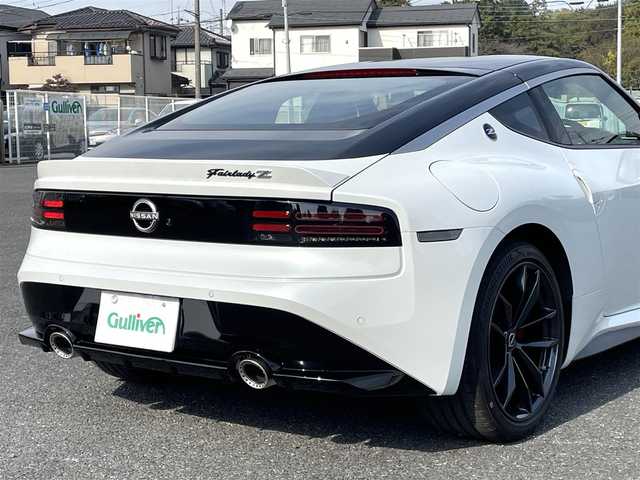 日産 フェアレディ Ｚ バージョンST 千葉県 2023(令5)年 0.1万km未満 パール ニッサン９インチコネクトナビ／フルセグＴＶ/Ｂｌｕｅｔｏｏｔｈ/Ａｐｐｌｅ　ＣａｒＰｌａｙ・Ａｎｄｒｏｉｄ　Ａｕｔｏ連携機能/Ａｍａｚｏｎ　Ａｌｅｘａ搭載/ＢＯＳＥサウンドシステム/レイズ製１９インチ鍛造ＡＷ/レーダークルーズコントロール/衝突軽減ブレーキ/レーンキープアシスト/ブラインドスポットモニター/前後コーナセンサー/サイド＆カーテンエアバック/保証書/取扱説明書/スペアキー