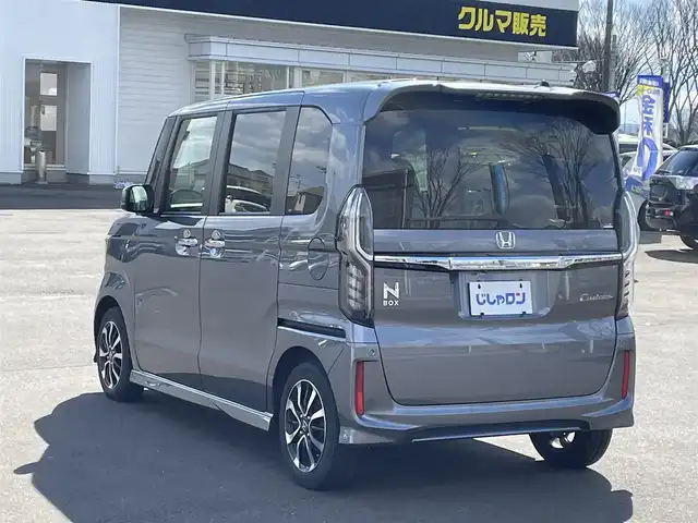 ホンダ Ｎ ＢＯＸ カスタム G EX ホンダセンシング 宮城県 2018(平30)年 8.3万km シャイニンググレーM (株)IDOMが運営する【じしゃロン仙台店】の自社ローン専用車両になりますこちらは現金またはオートローンご利用時の価格です。自社ローンご希望の方は別途その旨お申付け下さい/両側パワースライドドア/ディスプレイオーディオ/Bluetooth/クルコン/スマートアシスト/レーンキープ/クリアランスソナー/LEDヘッドライト