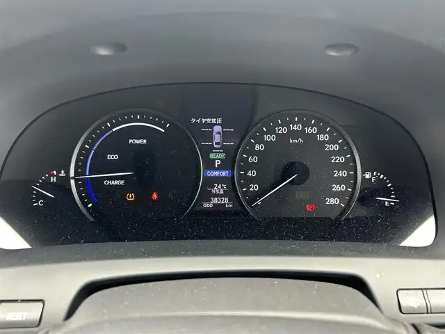 レクサス ＬＳ 600hL 栃木県 2012(平24)年 3.9万km ホワイトパールクリスタルシャイン 4WD/マークレビンソン/純正19インチAW/ブラインドスポットモニター/追従走行付きクルーズコントロール/純正ナビ/フルセグTV、Bluetooth、CD.DVD/バックカメラ/レザーシート/シートヒータ/ベンチレーション/シートメモリー/ハンドルヒーター/純正ETC/ナイトビュー/LEDヘッドライト/LEDフォグランプ/オートライト/オートマチックハイビーム/オットマン/純正フロアマット/純正アルミホイール