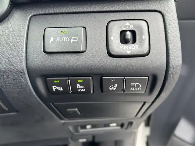 レクサス ＬＳ 600hL 栃木県 2012(平24)年 3.9万km ホワイトパールクリスタルシャイン 4WD/マークレビンソン/純正19インチAW/ブラインドスポットモニター/追従走行付きクルーズコントロール/純正ナビ/フルセグTV、Bluetooth、CD.DVD/バックカメラ/レザーシート/シートヒータ/ベンチレーション/シートメモリー/ハンドルヒーター/純正ETC/ナイトビュー/LEDヘッドライト/LEDフォグランプ/オートライト/オートマチックハイビーム/オットマン/純正フロアマット/純正アルミホイール