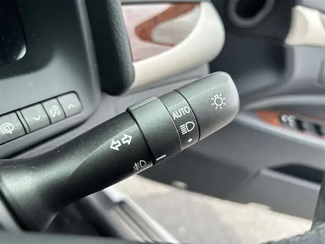 レクサス ＬＳ 600hL 栃木県 2012(平24)年 3.9万km ホワイトパールクリスタルシャイン 4WD/マークレビンソン/純正19インチAW/ブラインドスポットモニター/追従走行付きクルーズコントロール/純正ナビ/フルセグTV、Bluetooth、CD.DVD/バックカメラ/レザーシート/シートヒータ/ベンチレーション/シートメモリー/ハンドルヒーター/純正ETC/ナイトビュー/LEDヘッドライト/LEDフォグランプ/オートライト/オートマチックハイビーム/オットマン/純正フロアマット/純正アルミホイール