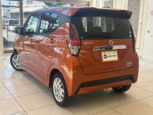 日産 デイズ HWS X プロパイロットED 埼玉県 2021(令3)年 1.8万km プレミアムサンシャインオレンジ エマージェンシーブレーキ /プロパイロット /純正9インチメモリナビ /　　CD/DVD/BT/フルセグ/アラウンドビューモニター /LEDオートライト /純正14インチアルミホイール /電子パーキング /ステアリングスイッチ /ETC2.0