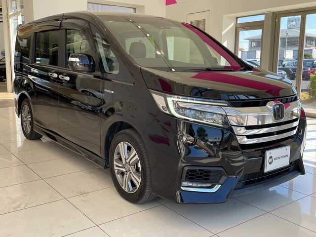 ホンダ ステップワゴン スパーダ ハイブリッド G EX ホンダセンシング 埼玉県 2018(平30)年 4.7万km プレミアムスパークルブラックパール ホンダセンシング /純正10インチメモリナビ/　　CD/DVD/BT/フルセグ  /全方位モニター /両側パワースライドドア /レーダークルーズコントロール /LEDオートライト /ハーフレザーシート /シートヒーター /純正16インチアルミホイール/ステアリングスイッチ /純正ETC/禁煙車