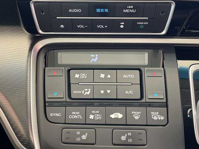 ホンダ ステップワゴン スパーダ ハイブリッド G EX ホンダセンシング 埼玉県 2018(平30)年 4.7万km プレミアムスパークルブラックパール ホンダセンシング /純正10インチメモリナビ/　　CD/DVD/BT/フルセグ  /全方位モニター /両側パワースライドドア /レーダークルーズコントロール /LEDオートライト /ハーフレザーシート /シートヒーター /純正16インチアルミホイール/ステアリングスイッチ /純正ETC/禁煙車