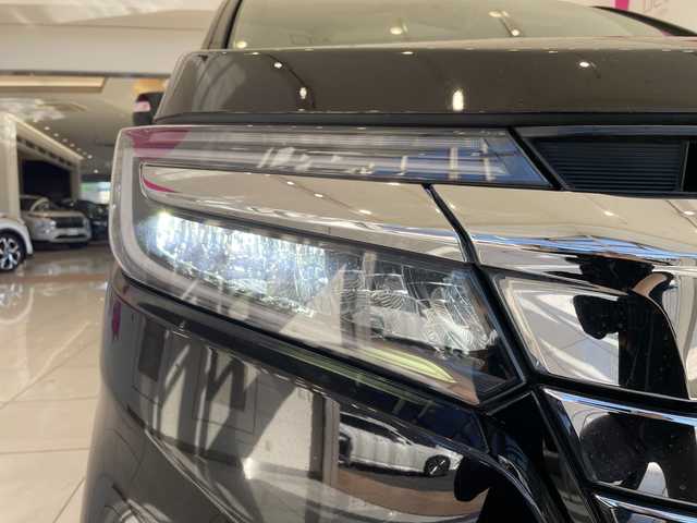 ホンダ ステップワゴン スパーダ ハイブリッド G EX ホンダセンシング 埼玉県 2018(平30)年 4.7万km プレミアムスパークルブラックパール ホンダセンシング /純正10インチメモリナビ/　　CD/DVD/BT/フルセグ  /全方位モニター /両側パワースライドドア /レーダークルーズコントロール /LEDオートライト /ハーフレザーシート /シートヒーター /純正16インチアルミホイール/ステアリングスイッチ /純正ETC/禁煙車