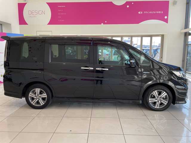 ホンダ ステップワゴン スパーダ ハイブリッド G EX ホンダセンシング 埼玉県 2018(平30)年 4.7万km プレミアムスパークルブラックパール ホンダセンシング /純正10インチメモリナビ/　　CD/DVD/BT/フルセグ  /全方位モニター /両側パワースライドドア /レーダークルーズコントロール /LEDオートライト /ハーフレザーシート /シートヒーター /純正16インチアルミホイール/ステアリングスイッチ /純正ETC/禁煙車