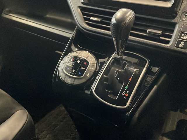 トヨタ ノア Si ダブルバイビーⅡ 道央・札幌 2019(令1)年 7.6万km ホワイトパールクリスタルシャイン 寒冷地仕様/純正ナビ/CD　DVD　BT　フルセグTV　ラジオ　SD/バックカメラ/両側パワースライドドア/ハーフレザーシート/スマートキー/プッシュスタート/ETC/電格ミラー/ウィンカーミラー/オートライト/フォグランプ/LEDヘッドライト/クルーズコントロール/クリアランスソナー/ステアリングスイッチ/純正16インチアルミホイール/ドアバイザー/フロアマット