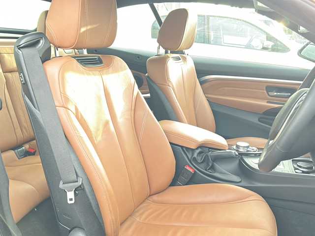 ＢＭＷ ４４０ｉ カブリオレ ラグジュアリー 長野県 2016(平28)年 1.7万km 白 純正HDDナビゲーション/CD DVD Bluetooth/バックカメラ/ETC/ワンオーナー/クルーズコントロール/衝突軽減ブレーキ/レーンキープアシスト/パドルシフト/ブラインドスポットモニター/運転席メモリーシート付き/シートヒーター(D/N)/パワーシート(D/N)/茶革シート/ステアリングリモコン/ドライブレコーダー/コーナーセンサー(前後)/横滑り防止装置/ウィンカーミラー/電動格納ミラー/スマートキー/エンジンプッシュスタート/スペアキー