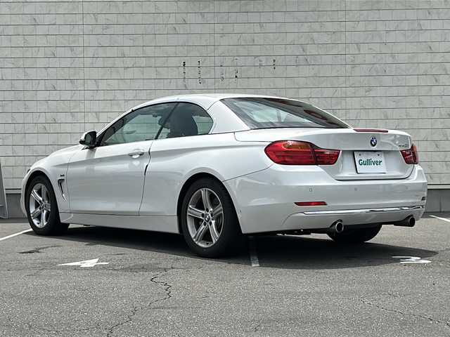 ＢＭＷ ４４０ｉ カブリオレ ラグジュアリー 長野県 2016(平28)年 1.7万km 白 純正HDDナビゲーション/CD DVD Bluetooth/バックカメラ/ETC/ワンオーナー/クルーズコントロール/衝突軽減ブレーキ/レーンキープアシスト/パドルシフト/ブラインドスポットモニター/運転席メモリーシート付き/シートヒーター(D/N)/パワーシート(D/N)/茶革シート/ステアリングリモコン/ドライブレコーダー/コーナーセンサー(前後)/横滑り防止装置/ウィンカーミラー/電動格納ミラー/スマートキー/エンジンプッシュスタート/スペアキー