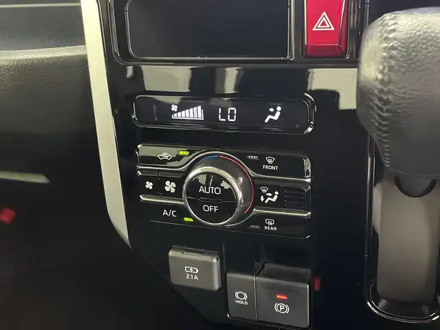 トヨタ ルーミー カスタムG－T 鹿児島県 2020(令2)年 3.7万km パールホワイトⅢ スマートアシスト/・衝突回避支援ブレーキ機能/・車線逸脱警報機能/・オートハイビーム/・コーナーセンサー/全車速追従機能付ＡＣＣ/純正ナビ/（NSZT-Y68T）/バックカメラ/ワンセグTV/両側パワースライドドア/ビルトインETC/プッシュスタート/スマートキー/電動パーキングブレーキ/ステアリングスイッチ/LEDヘッドライト/LEDフォグライト/純正フロアマット/純正15インチAW/ロールサンシェード