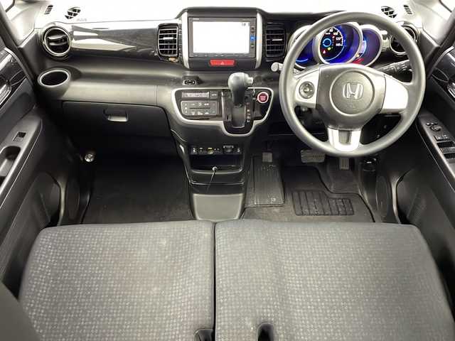 ホンダ Ｎ ＢＯＸ カスタム G SSパッケージ 新潟県 2017(平29)年 10.2万km プレミアムホワイトパールⅡ 　純正ナビ/　フルセグテレビ/Bluetooth/　バックカメラ/　片側パワースライドドア/　ETC/　HID/　オートライト/　シートヒーター/　ステアリングスイッチ/　アイドリングストップ/　ウィンカーミラー/　ドアバイザー/　プッシュスタート/　スマートキー