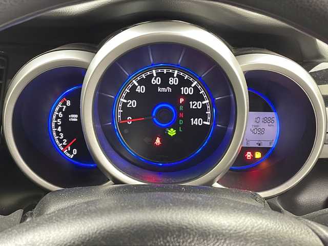 ホンダ Ｎ ＢＯＸ カスタム G SSパッケージ 新潟県 2017(平29)年 10.2万km プレミアムホワイトパールⅡ 　純正ナビ/　フルセグテレビ/Bluetooth/　バックカメラ/　片側パワースライドドア/　ETC/　HID/　オートライト/　シートヒーター/　ステアリングスイッチ/　アイドリングストップ/　ウィンカーミラー/　ドアバイザー/　プッシュスタート/　スマートキー