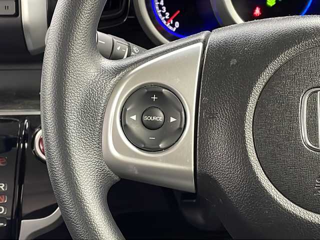 ホンダ Ｎ ＢＯＸ カスタム G SSパッケージ 新潟県 2017(平29)年 10.2万km プレミアムホワイトパールⅡ 　純正ナビ/　フルセグテレビ/Bluetooth/　バックカメラ/　片側パワースライドドア/　ETC/　HID/　オートライト/　シートヒーター/　ステアリングスイッチ/　アイドリングストップ/　ウィンカーミラー/　ドアバイザー/　プッシュスタート/　スマートキー