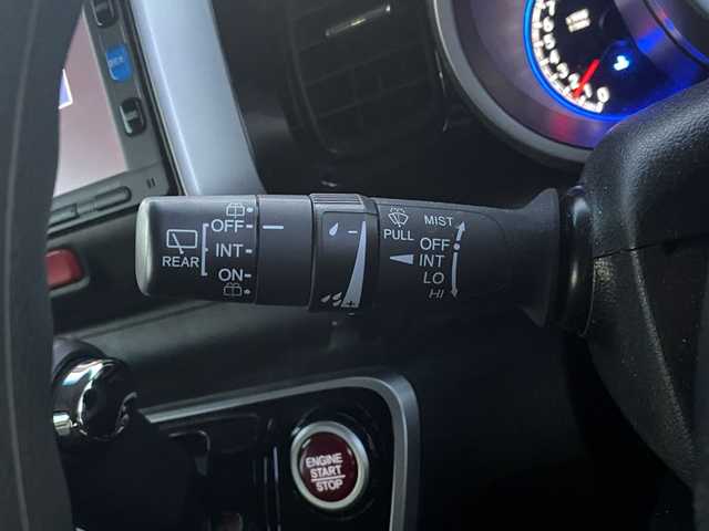 ホンダ Ｎ ＢＯＸ カスタム G SSパッケージ 新潟県 2017(平29)年 10.2万km プレミアムホワイトパールⅡ 　純正ナビ/　フルセグテレビ/Bluetooth/　バックカメラ/　片側パワースライドドア/　ETC/　HID/　オートライト/　シートヒーター/　ステアリングスイッチ/　アイドリングストップ/　ウィンカーミラー/　ドアバイザー/　プッシュスタート/　スマートキー