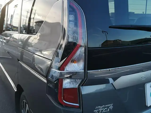 日産 セレナ ハイウェイスター V 茨城県 2021(令3)年 4.5万km ダークメタルグレー/ダイヤモンドブラック 純正ナビ/【iPod・ラジオ・SD・TV・USB・BT・CD・DVD・Blu-ray・HDMI】/フリップダウンモニター/プロパイロット/レーダークルコン/ETC/全方位カメラ/前方ドラレコ/前後コーナーセンサー/アイドリングストップ/両側パワスラ/デジタルインナーミラー/BSM/純正フロアマット/純正アルミホイール