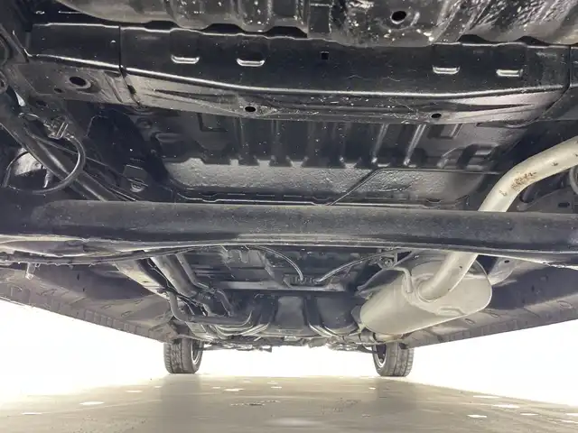 ホンダ Ｎ ＢＯＸ カスタム ターボ SSパッケージ 神奈川県 2014(平26)年 7.1万km プレミアムホワイトパール 純正インターナビ（VXM-155VSi）/AM FM TV　Bluetooth　/バックカメラ/両側パワースライドドア/前席シートヒーター/ETC/クルーズコントロール/プッシュスタート/スマートキー/純正15インチアルミホイール/純正フロアマット