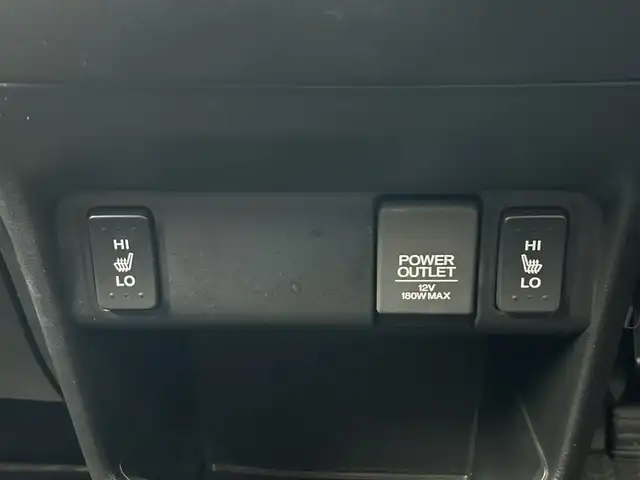 ホンダ Ｎ ＢＯＸ カスタム ターボ SSパッケージ 神奈川県 2014(平26)年 7.1万km プレミアムホワイトパール 純正インターナビ（VXM-155VSi）/AM FM TV　Bluetooth　/バックカメラ/両側パワースライドドア/前席シートヒーター/ETC/クルーズコントロール/プッシュスタート/スマートキー/純正15インチアルミホイール/純正フロアマット