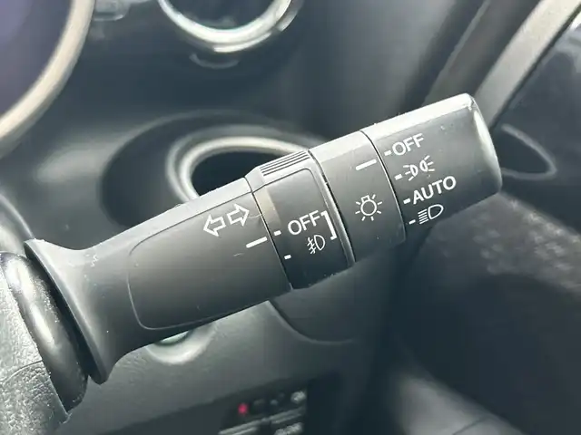 ホンダ Ｎ ＢＯＸ カスタム ターボ SSパッケージ 神奈川県 2014(平26)年 7.1万km プレミアムホワイトパール 純正インターナビ（VXM-155VSi）/AM FM TV　Bluetooth　/バックカメラ/両側パワースライドドア/前席シートヒーター/ETC/クルーズコントロール/プッシュスタート/スマートキー/純正15インチアルミホイール/純正フロアマット