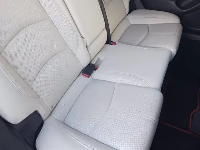 マツダ アクセラ スポーツ XD Lパッケージ 島根県 2016(平28)年 6.5万km マシーングレープレミアムM サンルーフ/純正ナビ/フルセグTV/バックモニター/ETC/ドライブレコーダー/レーダークルーズコントロール/前後パーキングセンサー/衝突被害軽減ブレーキ/車線逸脱警報システム/レーンキープアシスト/AT誤発進抑制制御機能/ブラインドスポットモニタリング/ドライバーアテンションアラート/ヘッドアップディスプレイ/ツインターボ/アダプティブLEDヘッドランプ/革巻きステアリング/ステアリングヒーター/パドルシフト/ホワイト革シート/前席シートヒーター/運転席パワーシート/BOSEサウンドシステム/純正18インチアルミホイール/スマートキー/プッシュエンジンスタート/禁煙車