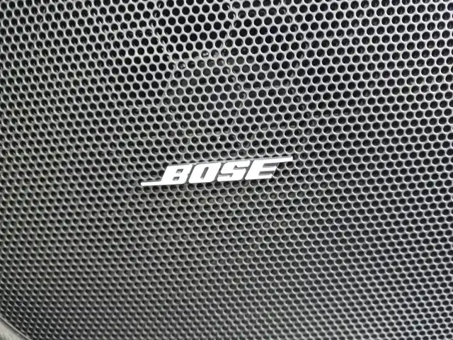 マツダ アクセラ スポーツ XD Lパッケージ 島根県 2016(平28)年 6.5万km マシーングレープレミアムM サンルーフ/純正ナビ/フルセグTV/バックモニター/ETC/ドライブレコーダー/レーダークルーズコントロール/前後パーキングセンサー/衝突被害軽減ブレーキ/車線逸脱警報システム/レーンキープアシスト/AT誤発進抑制制御機能/ブラインドスポットモニタリング/ドライバーアテンションアラート/ヘッドアップディスプレイ/ツインターボ/アダプティブLEDヘッドランプ/革巻きステアリング/ステアリングヒーター/パドルシフト/ホワイト革シート/前席シートヒーター/運転席パワーシート/BOSEサウンドシステム/純正18インチアルミホイール/スマートキー/プッシュエンジンスタート/禁煙車