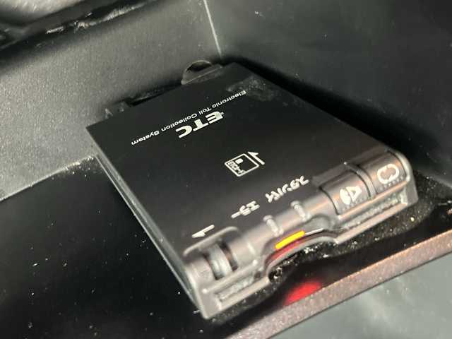 日産 セレナ ハイウェイS S HV Aセーフ 神奈川県 2014(平26)年 5.1万km タイガーアイブラウン 純正SDナビ【MC314D-W】/Bluetooth・CD・DVD・AUX・フルセグTV/全周囲カメラ/両側パワースライドドア/クルーズコントロール/スペアキー1本/純正フロアマット/コーナーセンサー/純正16インチアルミホイール/LEDヘッドライト/オートライト/レーンキープアシスト/横滑り防止装置/衝突被害軽減システム