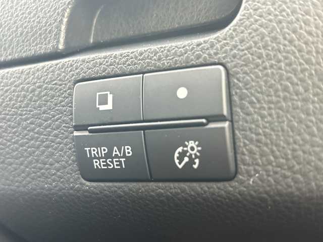 日産 セレナ ハイウェイS S HV Aセーフ 神奈川県 2014(平26)年 5.1万km タイガーアイブラウン 純正SDナビ【MC314D-W】/Bluetooth・CD・DVD・AUX・フルセグTV/全周囲カメラ/両側パワースライドドア/クルーズコントロール/スペアキー1本/純正フロアマット/コーナーセンサー/純正16インチアルミホイール/LEDヘッドライト/オートライト/レーンキープアシスト/横滑り防止装置/衝突被害軽減システム