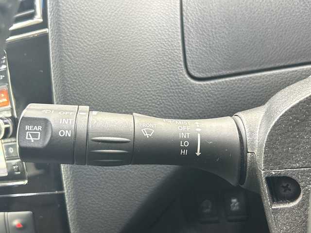 日産 セレナ ハイウェイS S HV Aセーフ 神奈川県 2014(平26)年 5.1万km タイガーアイブラウン 純正SDナビ【MC314D-W】/Bluetooth・CD・DVD・AUX・フルセグTV/全周囲カメラ/両側パワースライドドア/クルーズコントロール/スペアキー1本/純正フロアマット/コーナーセンサー/純正16インチアルミホイール/LEDヘッドライト/オートライト/レーンキープアシスト/横滑り防止装置/衝突被害軽減システム