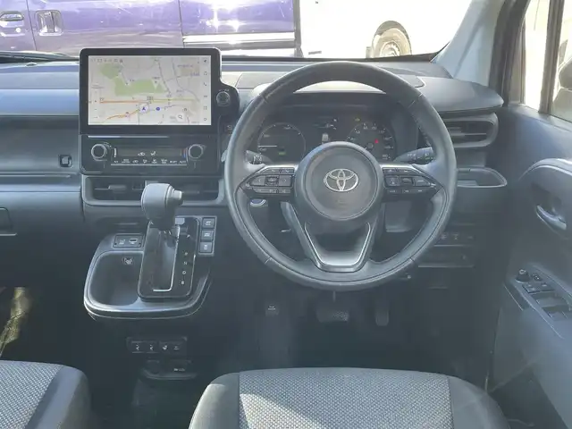 トヨタ シエンタ ハイブリッド G 神奈川県 2023(令5)年 2.3万km アーバンカーキ ワンオーナー/純正10.5インチディスプレイオーディオ/　（Bluetooth・USB・ミラキャス）/フルセグTV/両側パワースライドドア/前席シートヒーター/ステアリングヒーター/トヨタセーフティセンス/LEDヘッドライト/LEDフォグライト/レーダークルーズコントロール/パノラミックビューモニター/ビルトインETC2.0/前後アクセサリーコンセント/　（AC100V1500W）/スマートキー×2/保証書/取扱説明書