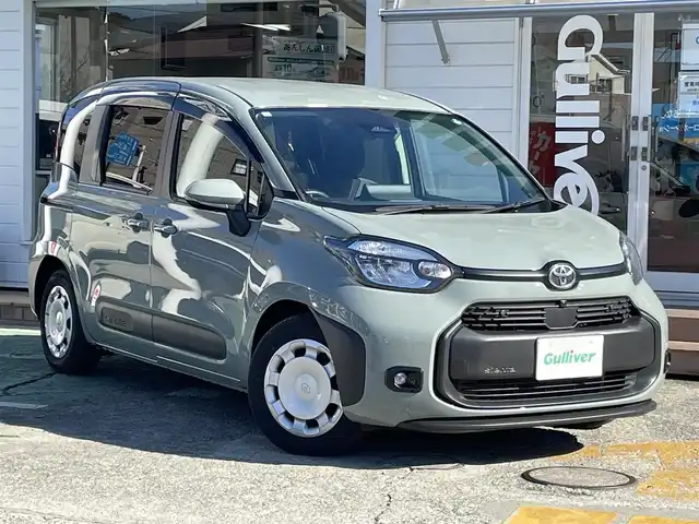 トヨタ シエンタ ハイブリッド G 神奈川県 2023(令5)年 2.3万km アーバンカーキ ワンオーナー/純正10.5インチディスプレイオーディオ/　（Bluetooth・USB・ミラキャス）/フルセグTV/両側パワースライドドア/前席シートヒーター/ステアリングヒーター/トヨタセーフティセンス/LEDヘッドライト/LEDフォグライト/レーダークルーズコントロール/パノラミックビューモニター/ビルトインETC2.0/前後アクセサリーコンセント/　（AC100V1500W）/スマートキー×2/保証書/取扱説明書