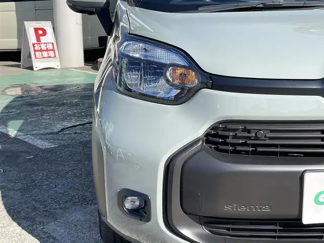 トヨタ シエンタ ハイブリッド G 神奈川県 2023(令5)年 2.3万km アーバンカーキ ワンオーナー/純正10.5インチディスプレイオーディオ/　（Bluetooth・USB・ミラキャス）/フルセグTV/両側パワースライドドア/前席シートヒーター/ステアリングヒーター/トヨタセーフティセンス/LEDヘッドライト/LEDフォグライト/レーダークルーズコントロール/パノラミックビューモニター/ビルトインETC2.0/前後アクセサリーコンセント/　（AC100V1500W）/スマートキー×2/保証書/取扱説明書