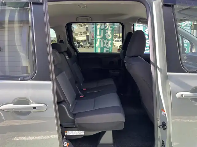 トヨタ シエンタ ハイブリッド G 神奈川県 2023(令5)年 2.3万km アーバンカーキ ワンオーナー/純正10.5インチディスプレイオーディオ/　（Bluetooth・USB・ミラキャス）/フルセグTV/両側パワースライドドア/前席シートヒーター/ステアリングヒーター/トヨタセーフティセンス/LEDヘッドライト/LEDフォグライト/レーダークルーズコントロール/パノラミックビューモニター/ビルトインETC2.0/前後アクセサリーコンセント/　（AC100V1500W）/スマートキー×2/保証書/取扱説明書