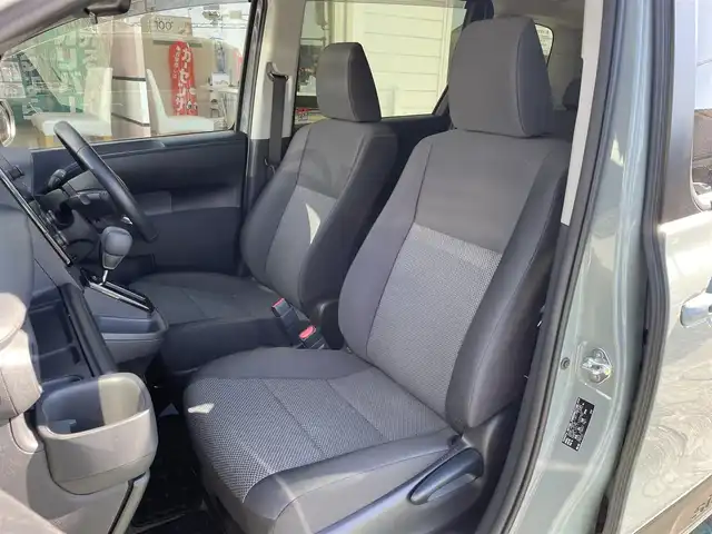 トヨタ シエンタ ハイブリッド G 神奈川県 2023(令5)年 2.3万km アーバンカーキ ワンオーナー/純正10.5インチディスプレイオーディオ/　（Bluetooth・USB・ミラキャス）/フルセグTV/両側パワースライドドア/前席シートヒーター/ステアリングヒーター/トヨタセーフティセンス/LEDヘッドライト/LEDフォグライト/レーダークルーズコントロール/パノラミックビューモニター/ビルトインETC2.0/前後アクセサリーコンセント/　（AC100V1500W）/スマートキー×2/保証書/取扱説明書