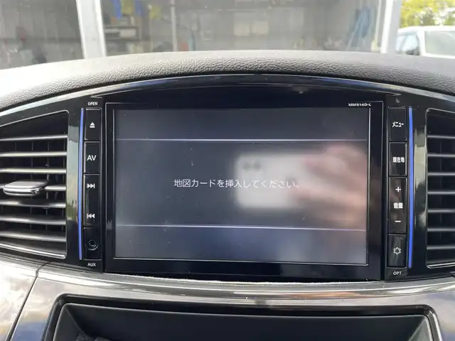 日産 エルグランド 250ハイウェイスターS 青森県 2015(平27)年 5.6万km ファントムブラック ・4WD/・純正メーカーナビ/・フルセグ/Bluetooth/・バックカメラ/・純正フリップダウンモニター/・両側パワースライドドア/・純正18AW/・純正LEDヘッドライト/・フォグライト/・純正ETC/・ハーフレザーシート/・革巻きステアリング/・保証書・取説あり