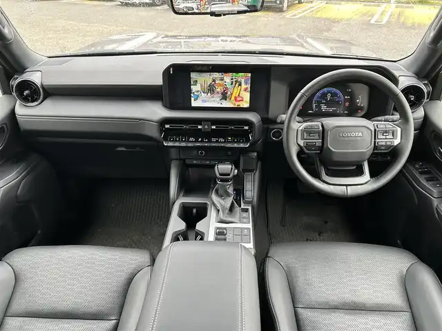 トヨタ ランドクルーザー ２５０ VX 宮城県 2024(令6)年 0.6万km アバンギャルドブロンズメタリック /ワンオーナー//サンルーフ//デジタルインナーミラー//純正コネクティッドナビ//FM/AM/BT/フルセグテレビ//スマートフォン連携//レザーシート//前席パワーシート/シートヒーター/ベンチレーション//ステアリングヒーター//パノラミックビューモニター//トヨタセーフティセンス/・プリクラッシュセーフティ/・レーントレーシングアシスト/・レーンディパーチャーアラート/・レーダークルーズコントロール/・アダプティブハイビームシステム/・ロードサインアシスト/・ドライバー異常時対応システム/・プロアクティブドライビングアシスト/・発進遅れ告知機能//ビルトインETC2.0//スマートキーx2//マットガード//社外フロアマット