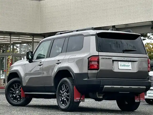 トヨタ ランドクルーザー ２５０ VX 宮城県 2024(令6)年 0.6万km アバンギャルドブロンズメタリック /ワンオーナー//サンルーフ//デジタルインナーミラー//純正コネクティッドナビ//FM/AM/BT/フルセグテレビ//スマートフォン連携//レザーシート//前席パワーシート/シートヒーター/ベンチレーション//ステアリングヒーター//パノラミックビューモニター//トヨタセーフティセンス/・プリクラッシュセーフティ/・レーントレーシングアシスト/・レーンディパーチャーアラート/・レーダークルーズコントロール/・アダプティブハイビームシステム/・ロードサインアシスト/・ドライバー異常時対応システム/・プロアクティブドライビングアシスト/・発進遅れ告知機能//ビルトインETC2.0//スマートキーx2//マットガード//社外フロアマット