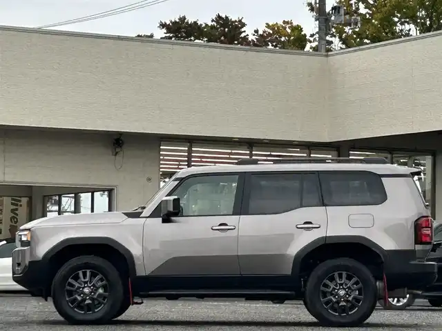 トヨタ ランドクルーザー ２５０ VX 宮城県 2024(令6)年 0.6万km アバンギャルドブロンズメタリック /ワンオーナー//サンルーフ//デジタルインナーミラー//純正コネクティッドナビ//FM/AM/BT/フルセグテレビ//スマートフォン連携//レザーシート//前席パワーシート/シートヒーター/ベンチレーション//ステアリングヒーター//パノラミックビューモニター//トヨタセーフティセンス/・プリクラッシュセーフティ/・レーントレーシングアシスト/・レーンディパーチャーアラート/・レーダークルーズコントロール/・アダプティブハイビームシステム/・ロードサインアシスト/・ドライバー異常時対応システム/・プロアクティブドライビングアシスト/・発進遅れ告知機能//ビルトインETC2.0//スマートキーx2//マットガード//社外フロアマット